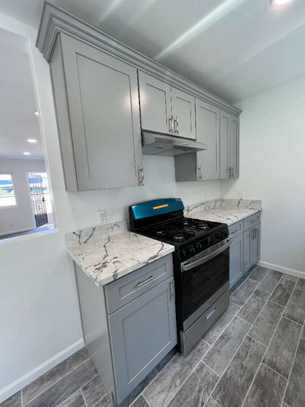 2333 S Mansfield Ave #2 - Photo 4 of 14