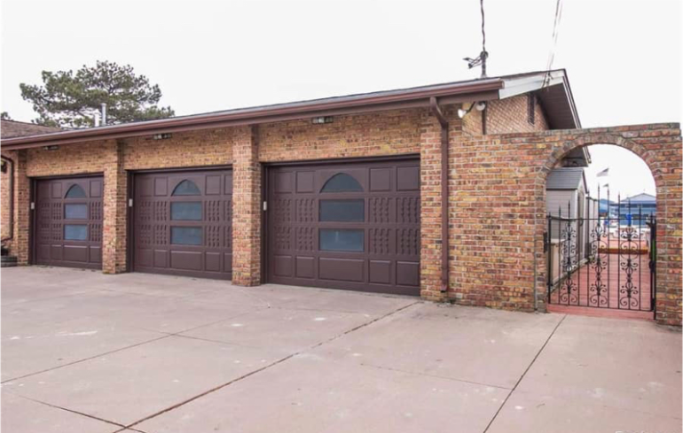 32888 N River Rd - Photo 2 of 49