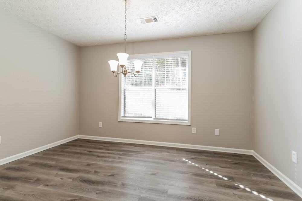 85 Paris Dr - Photo 5 of 16