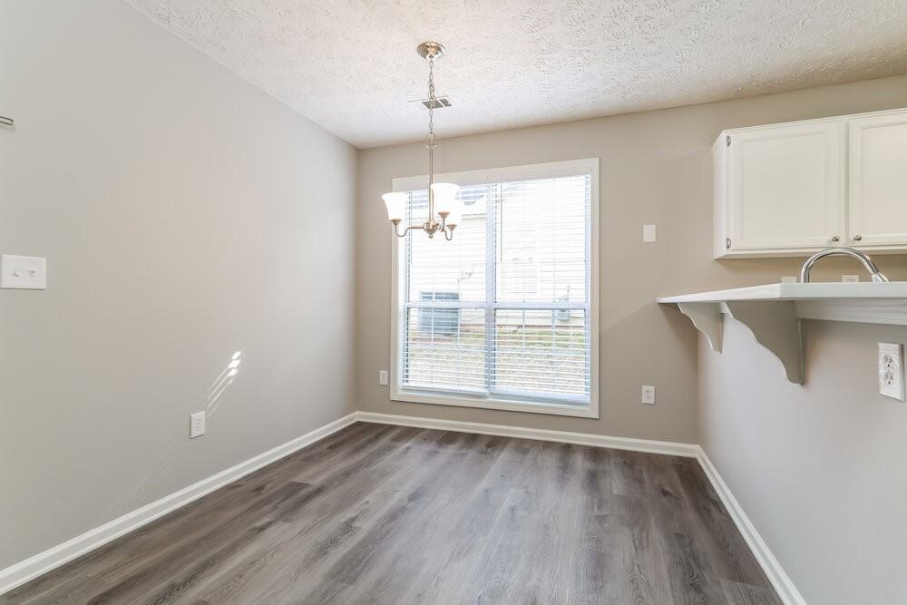 85 Paris Dr - Photo 6 of 16