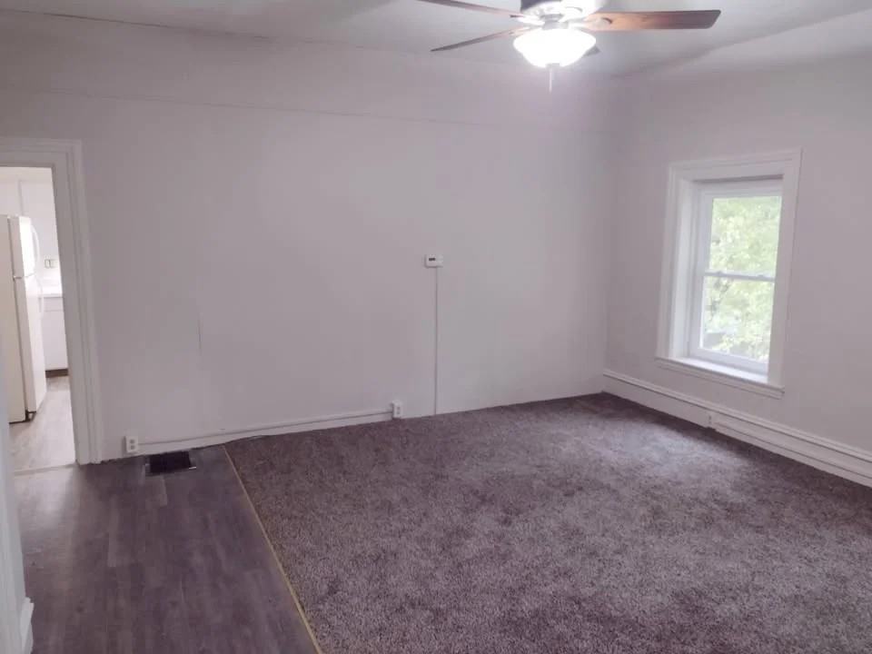 217 Monroe St #5 - Photo 3 of 7