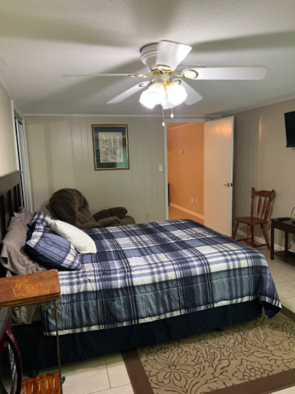 4241 Springhill Dr #B - Photo 4 of 18