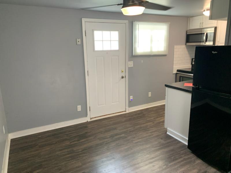 8732 Sheridan Rd #D - Photo 4 of 9