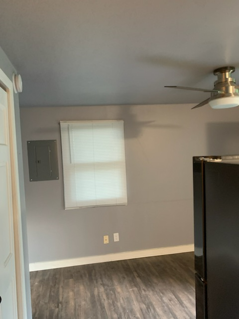 8732 Sheridan Rd #D - Photo 6 of 9