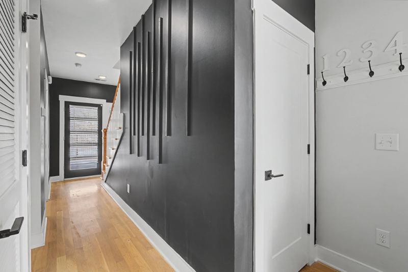 115 Green St - Photo 7 of 50