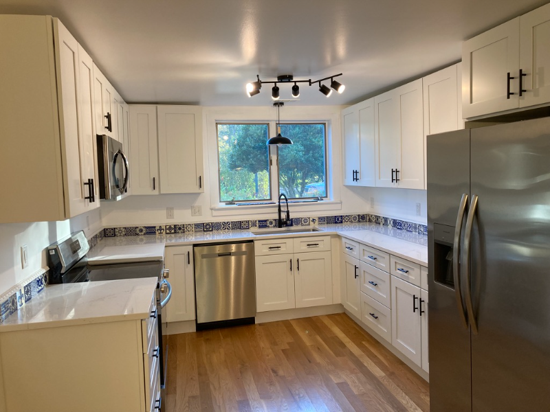 12A Spruce St - Photo 5 of 40