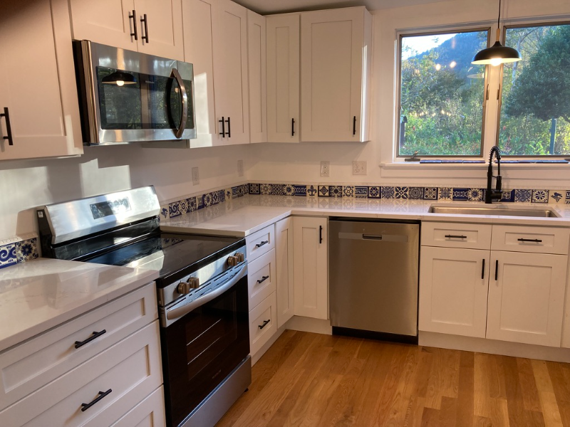 12A Spruce St - Photo 6 of 40