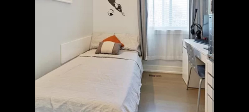 1430 Waukegan Rd - Photo 7 of 20