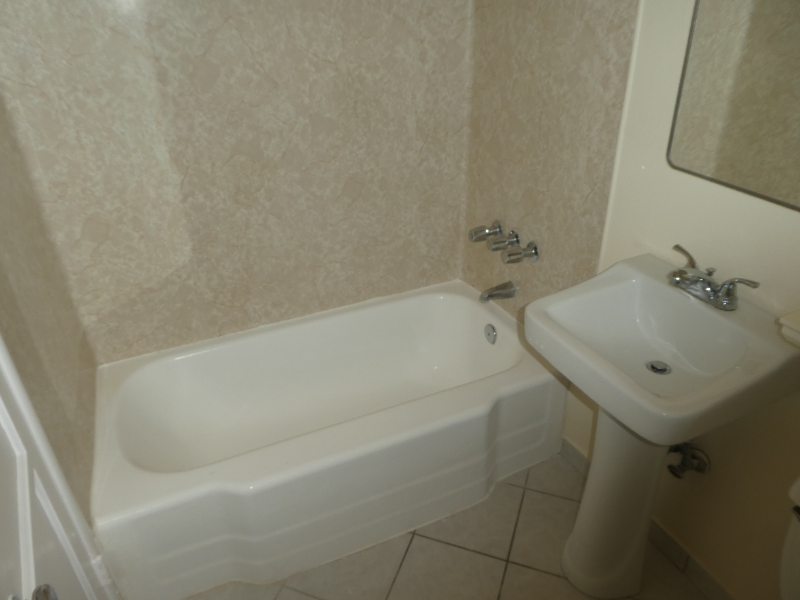 6222 Hazeltine Ave - Photo 6 of 15