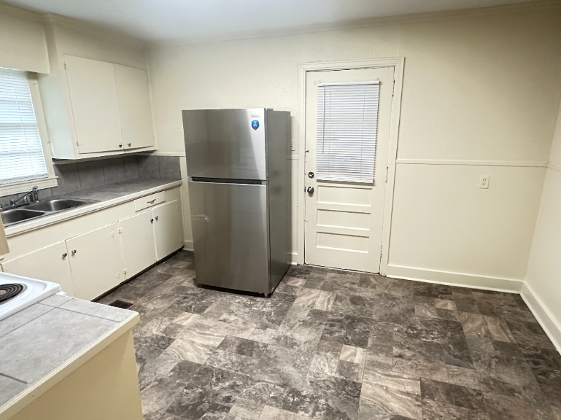 3679 Southland Dr - Photo 7 of 23