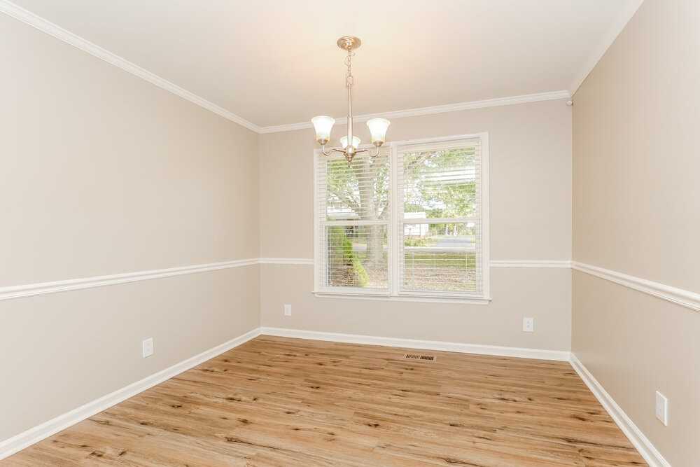 2409 Racquet Club Dr - Photo 7 of 19