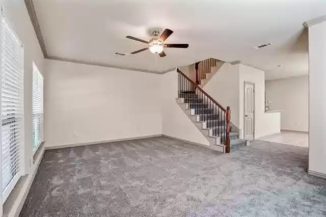 2361 Homewood Ln - Photo 2 of 11