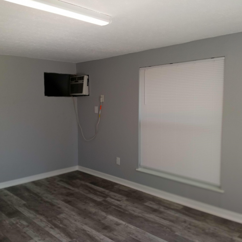 5140 70th St N #3 - Photo 5 of 5