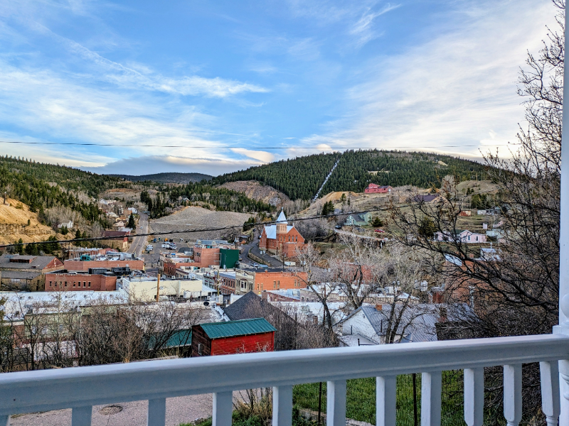 202 E 3rd High St - Photo 3 of 21