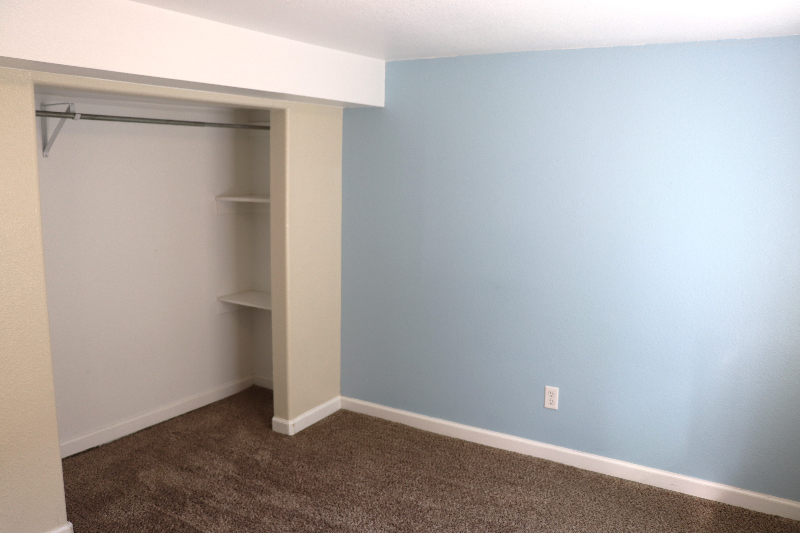 1735 6th Ave - Photo 7 of 10