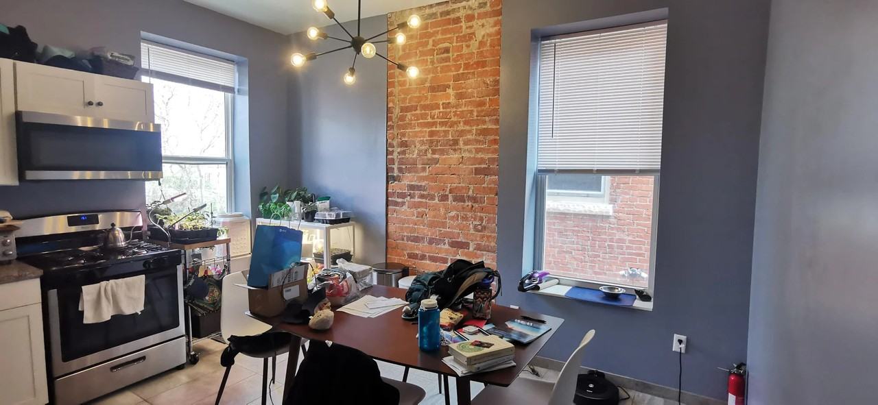 844 Oak St #1 - Photo 4 of 14