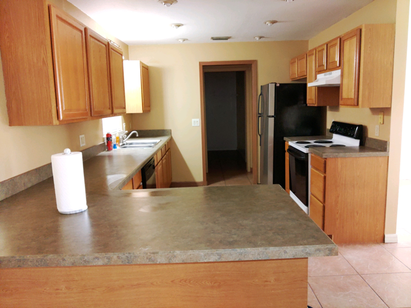 1007 Matterhorn St - Photo 2 of 12