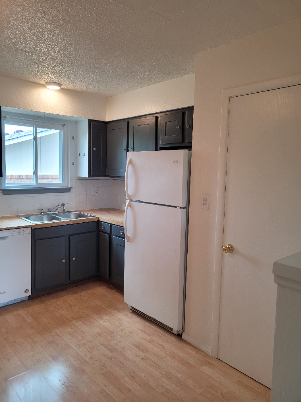 1942 Pecan St #2 - Photo 3 of 5