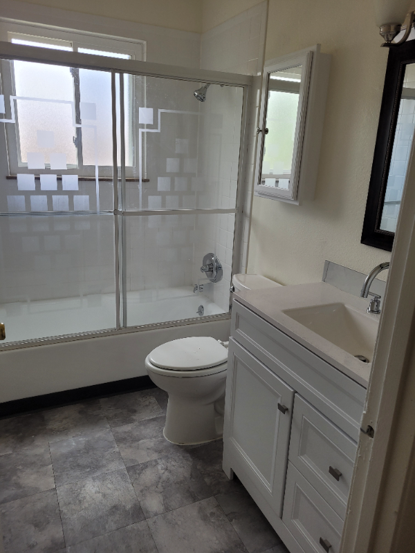 1942 Pecan St #2 - Photo 4 of 5