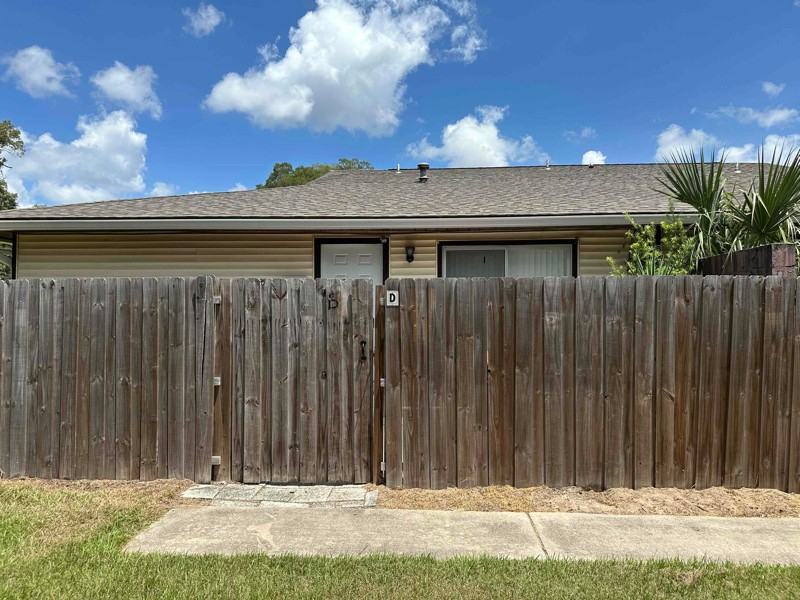 3950 Se 19th Ave #D - Photo 4 of 14