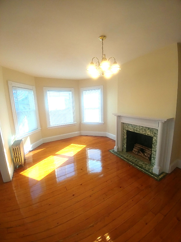 97 Barrows St - Photo 5 of 17