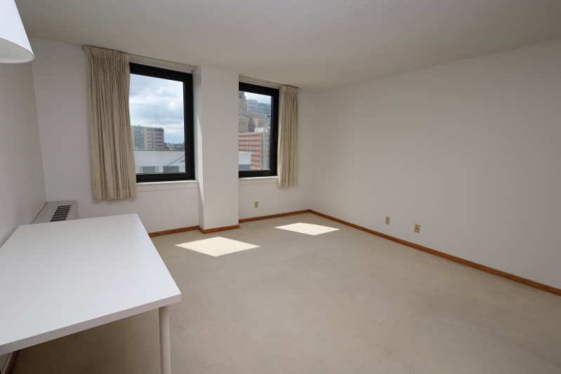 220 Broadway Ave S #911 - Photo 5 of 26