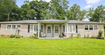 featured image of 3342 Clay Dr #1