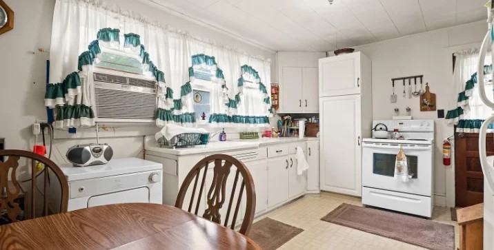 3342 Clay Dr #1 - Photo 5 of 8