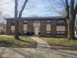 featured image of 408 2nd Ave Nw #4