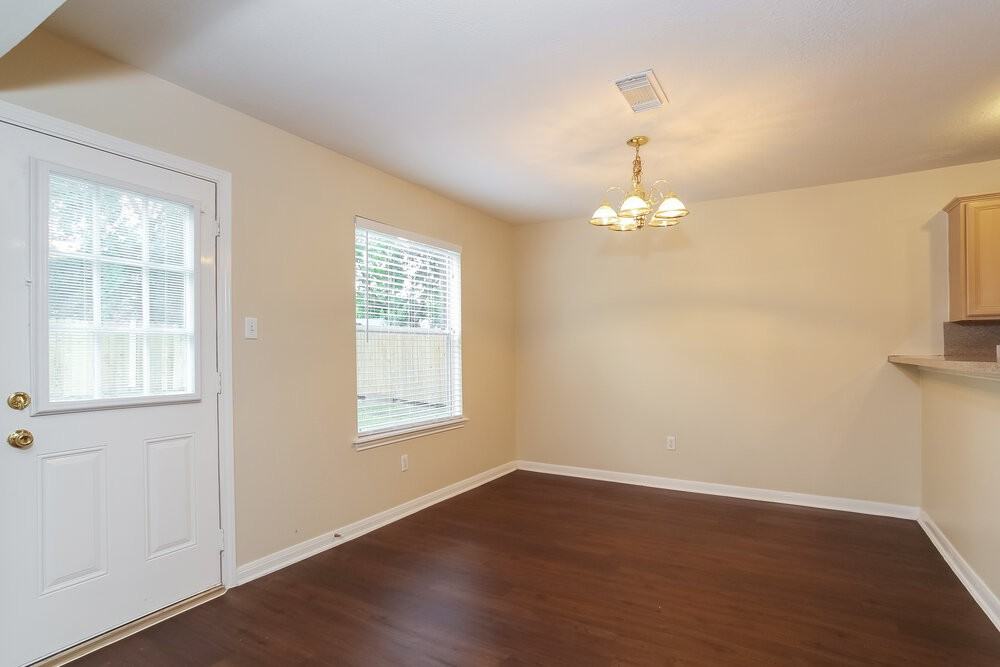 8002 Scarlet Tanager Dr - Photo 3 of 15