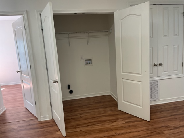 4672 Crossing Ct #102 - Photo 5 of 18