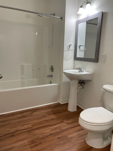 4672 Crossing Ct #102 - Photo 6 of 18