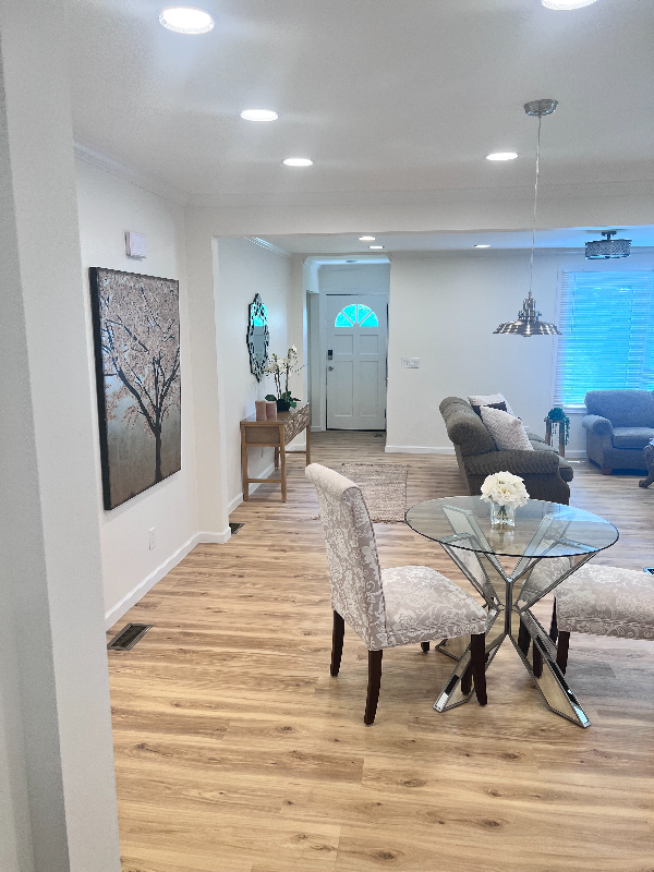 1303 Chipperfield Dr - Photo 2 of 22