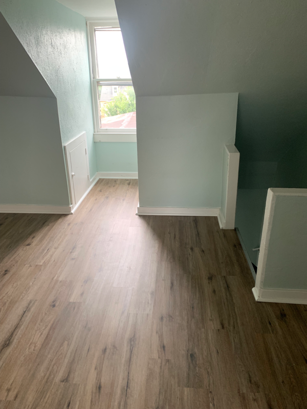 142 S Union St - Photo 4 of 15