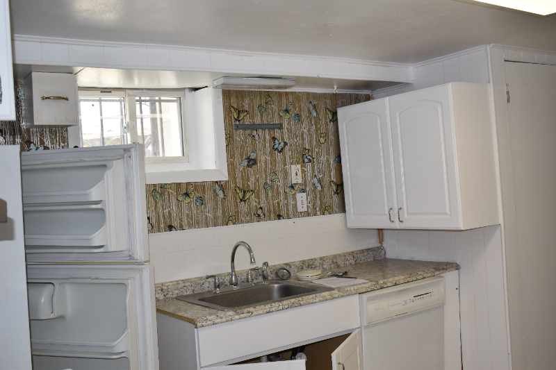 6211 Birchwood Ave #1stFL - Photo 3 of 16