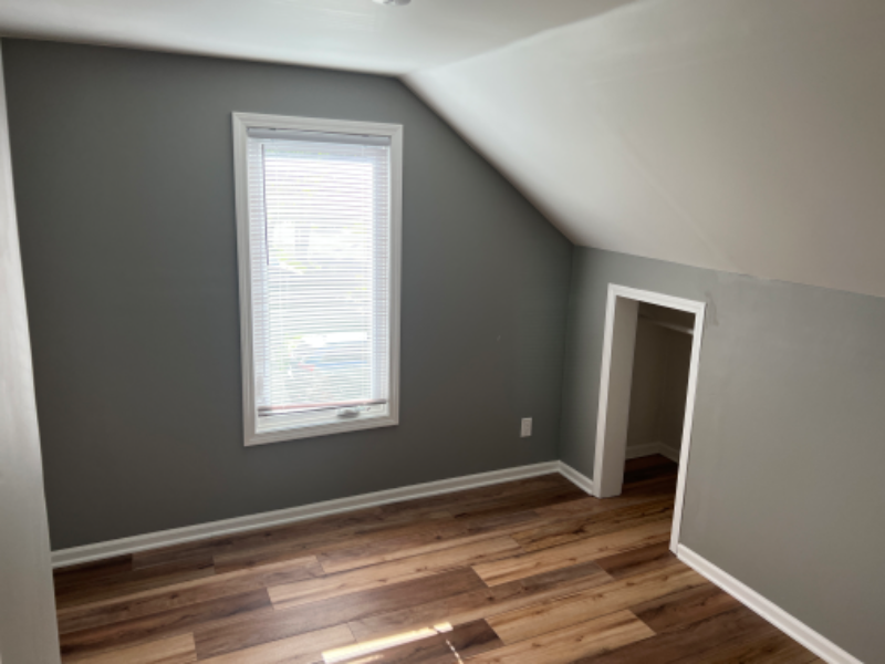 624 7th Ave Se - Photo 5 of 11