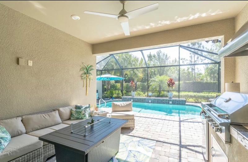 7662 Jacaranda Ln - Photo 2 of 33