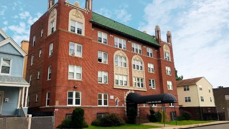 168 S Clinton St #D9