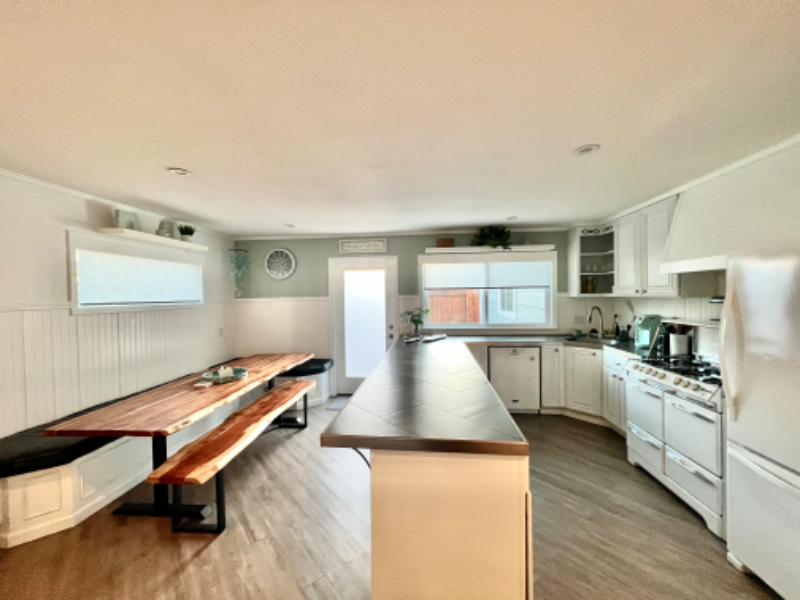 8489 Larch Ave #A - Photo 6 of 16
