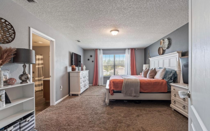 95062 Cheswick Oaks Dr #D - Photo 6 of 19