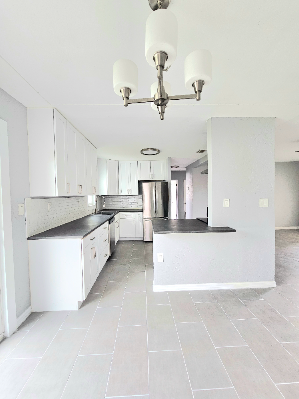 5301 17th St N - Photo 4 of 12