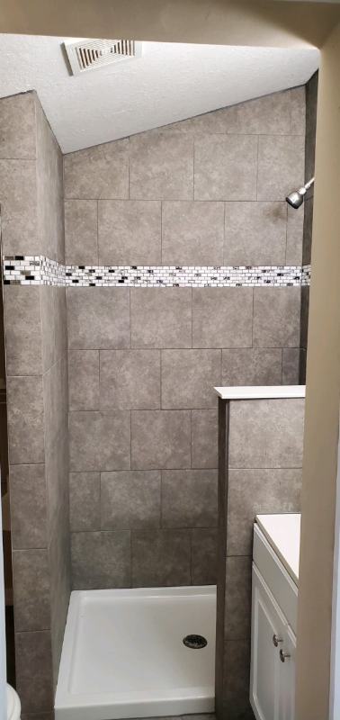 1055 Melson Ave - Photo 2 of 3