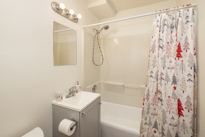 5823 N 65th St - Photo 4 of 9