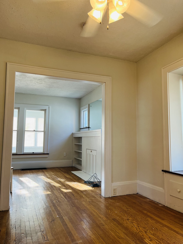 543 Otterbein Ave - Photo 3 of 19