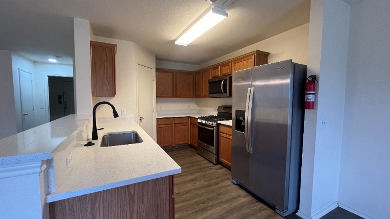 162 Challenger - Photo 6 of 29