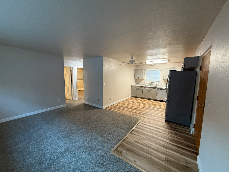 533 Mumford St #2 - Photo 3 of 8