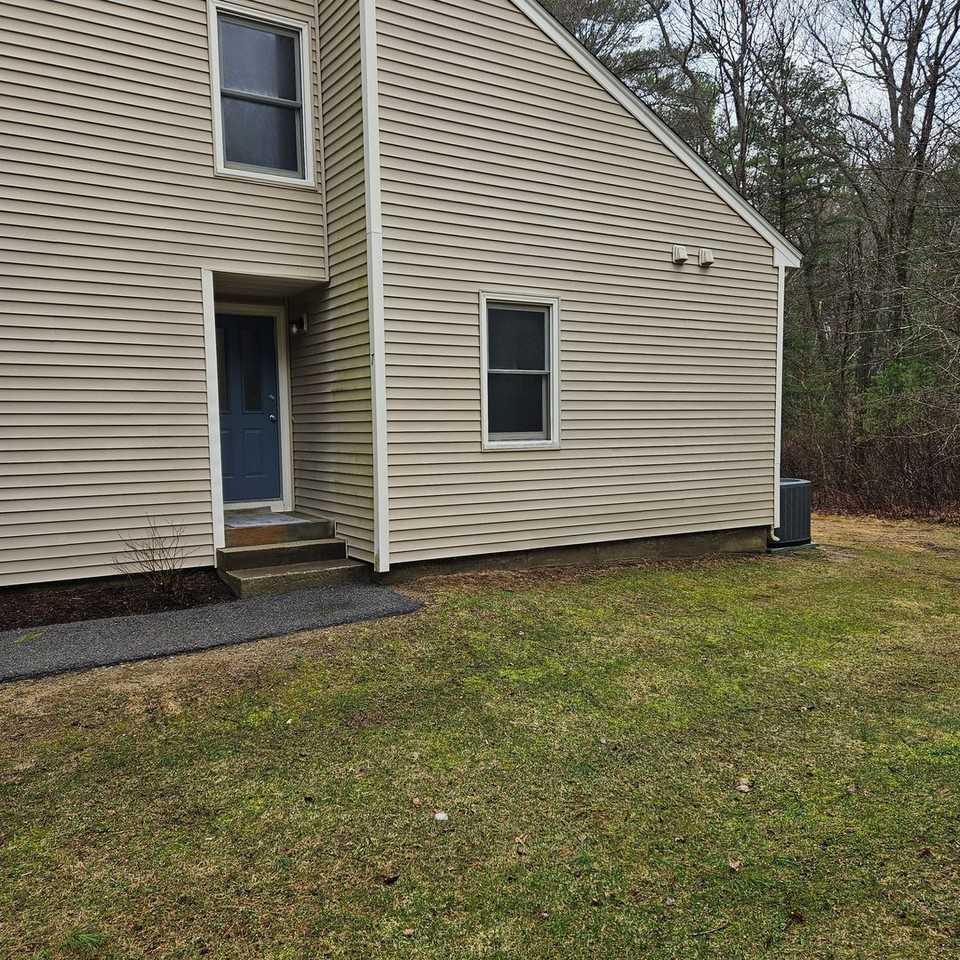 Janine Drive - Photo 7 of 25