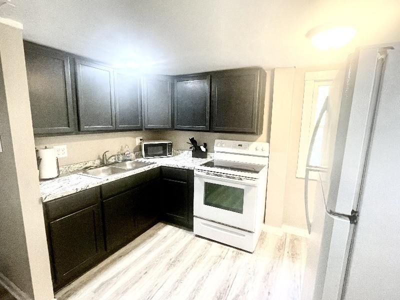 1021 Keokuk St #UP - Photo 2 of 7