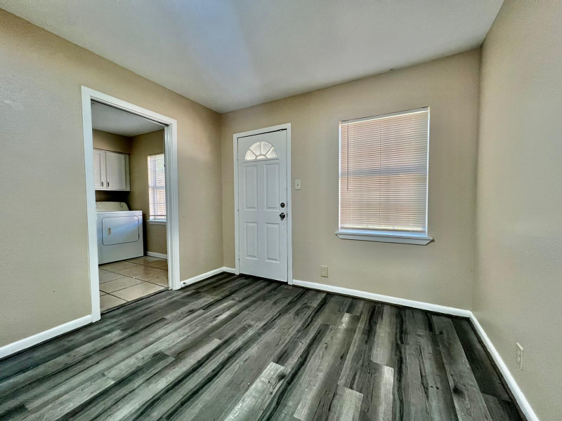 1207 Milam St - Photo 6 of 24