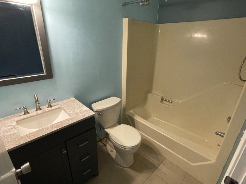 18 Plaza Village Rd #C - Photo 5 of 9